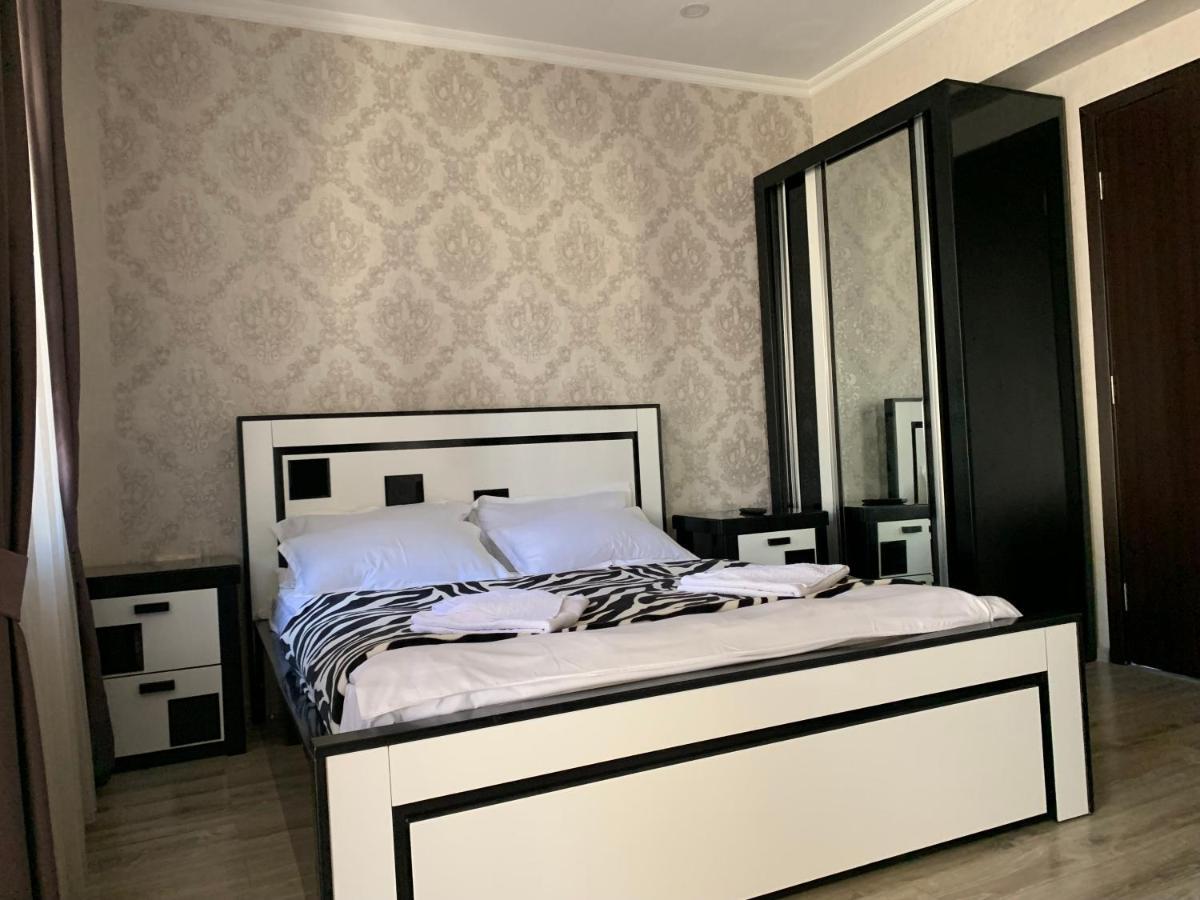 Villa Astoria 巴库里阿尼 外观 照片