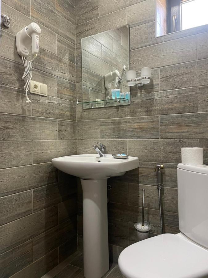 Villa Astoria 巴库里阿尼 外观 照片